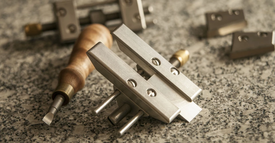 Long Jaw Pair 4 Long Jaw Pair - Image 2